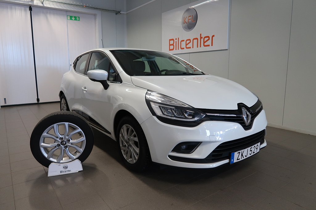 Renault Clio 0.9 TCe *3,99%RÄNTA* Navi-Dubbdäck Intens Euro6