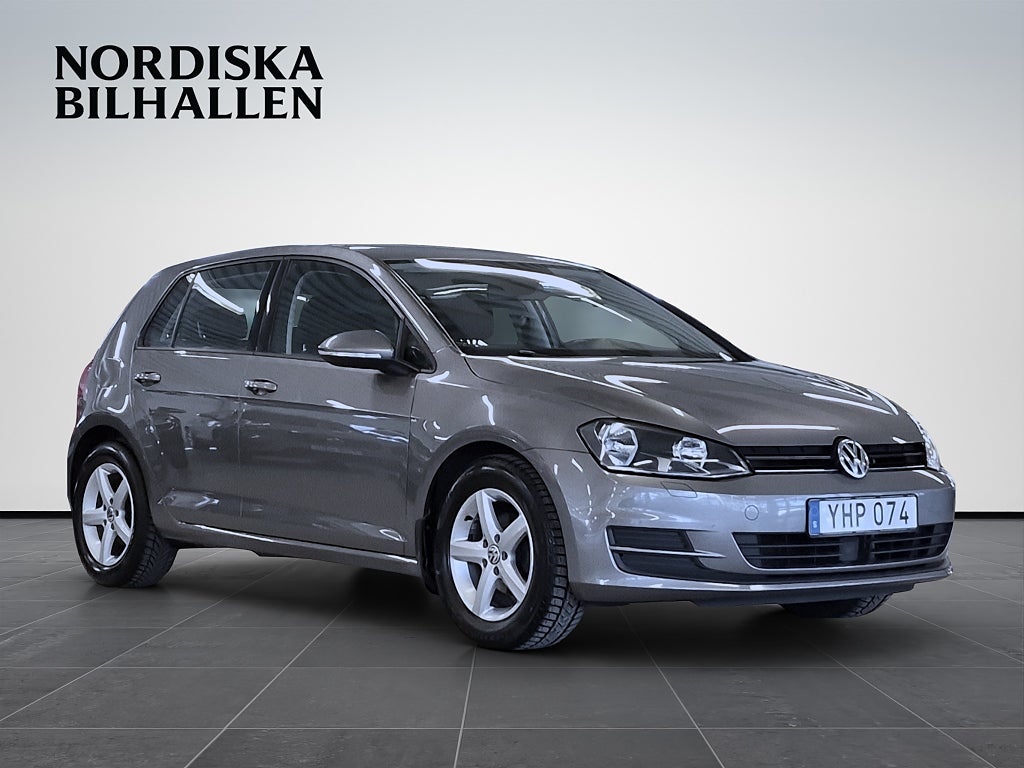 Volkswagen Golf 5-dörrar 1.2 TSI BMT Base Apple Carplay Värmare