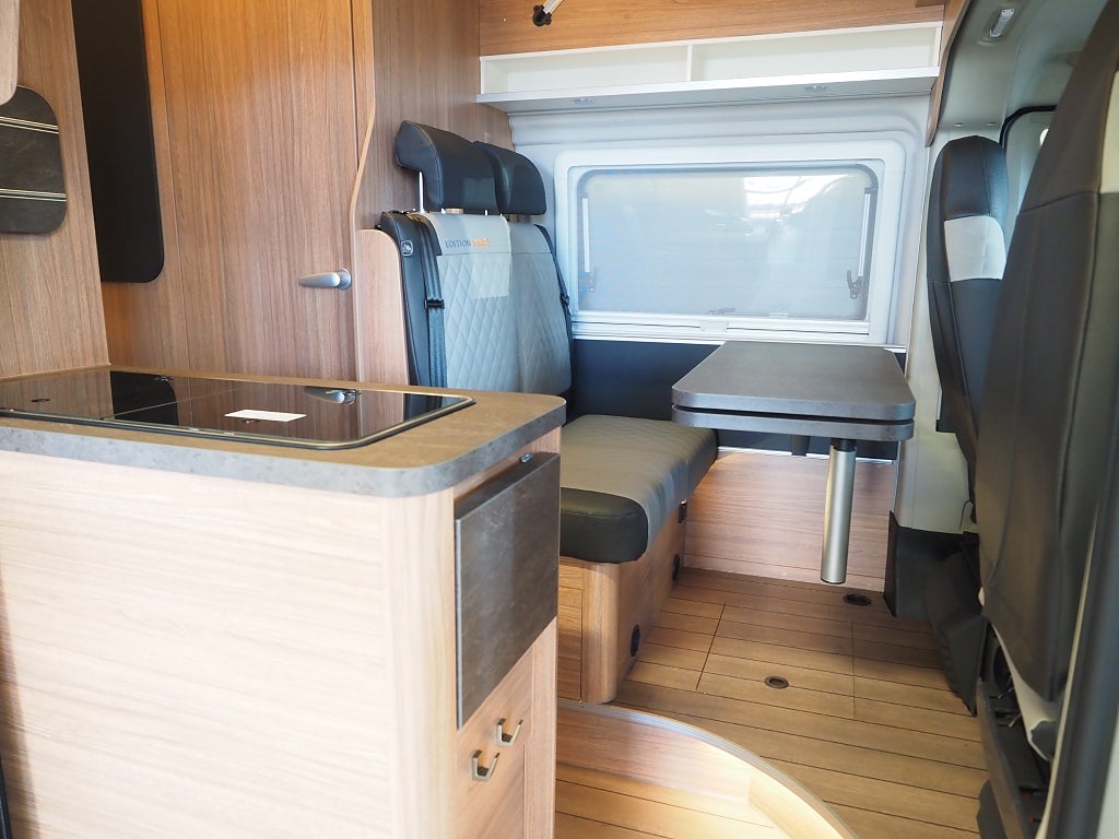 Weinsberg CaraBus 600 MQH Edition Fire