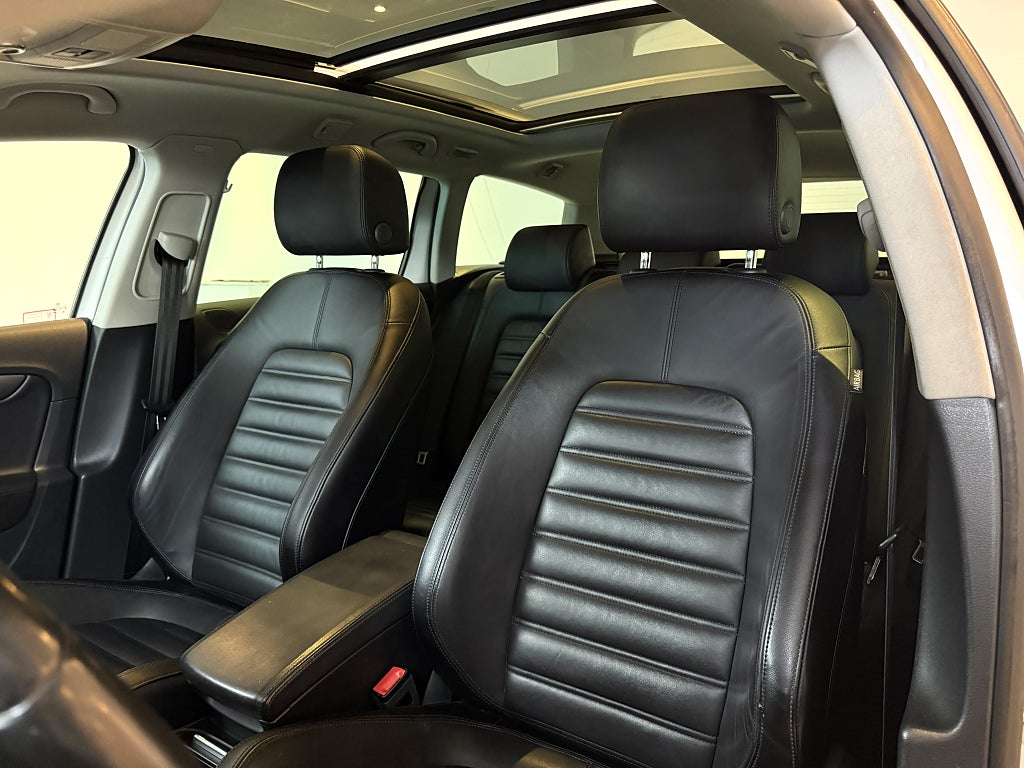 Volkswagen Passat Variant 2.0 TDI DPF BMT 4Motion GT PANORAMA D-VÄRM SKIN