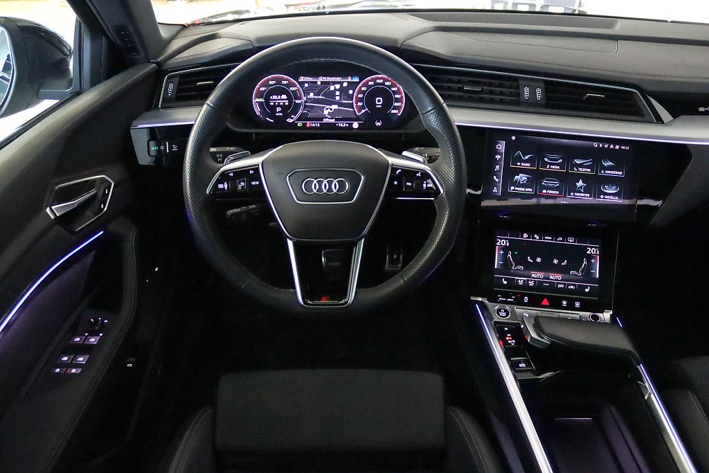 Audi Q8 e-tron Quattro S-line MOMS Pano B&O Matrix 360° Drag
