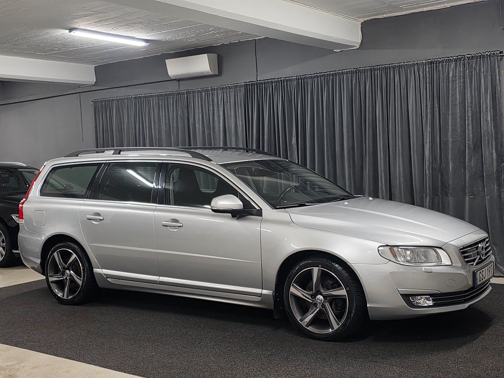 Volvo V70 D4 AWD Geartronic Classic, Momentum Euro 6 Dragkrok 18"