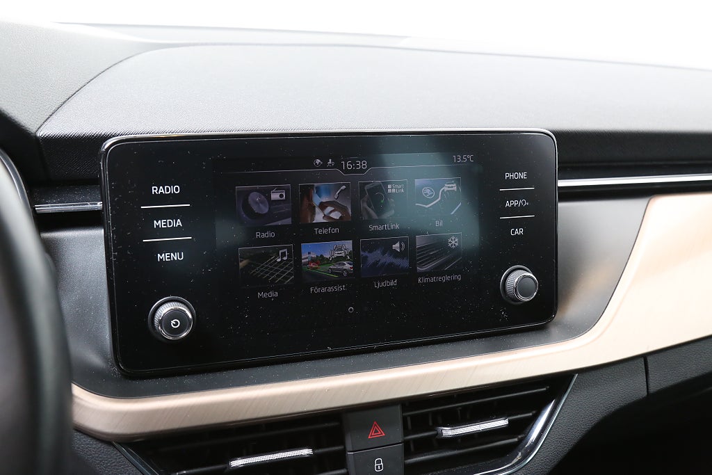 Skoda Scala 1,0 TSI 115hk Style CarPlay P-sensorer 2019