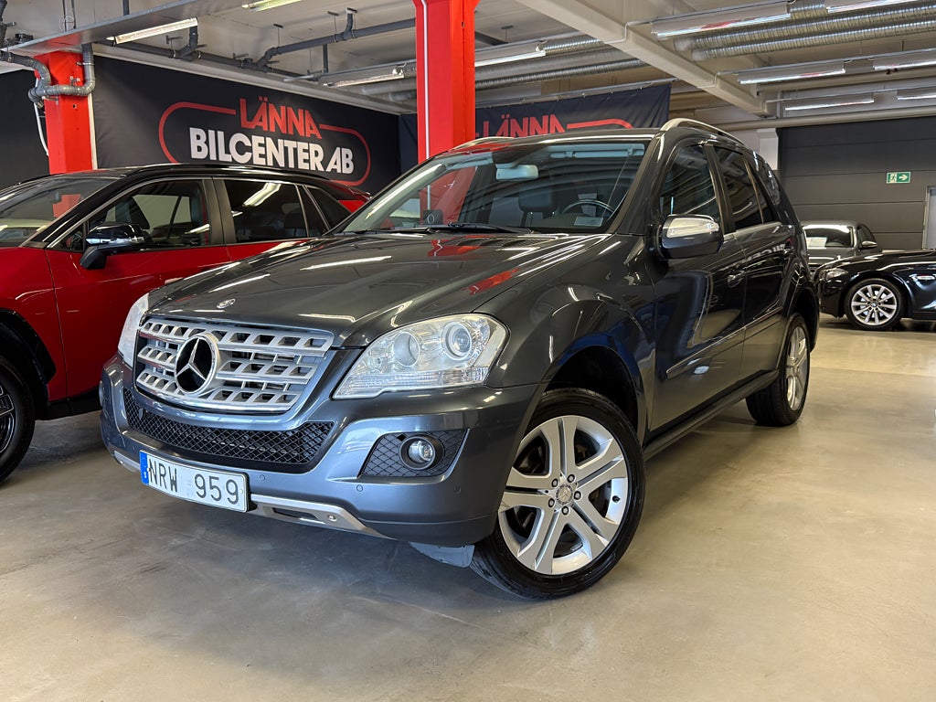 Mercedes-Benz ML 350 CDI 4MATIC 7G-Tronic Alcantara M-värmare Ny servad