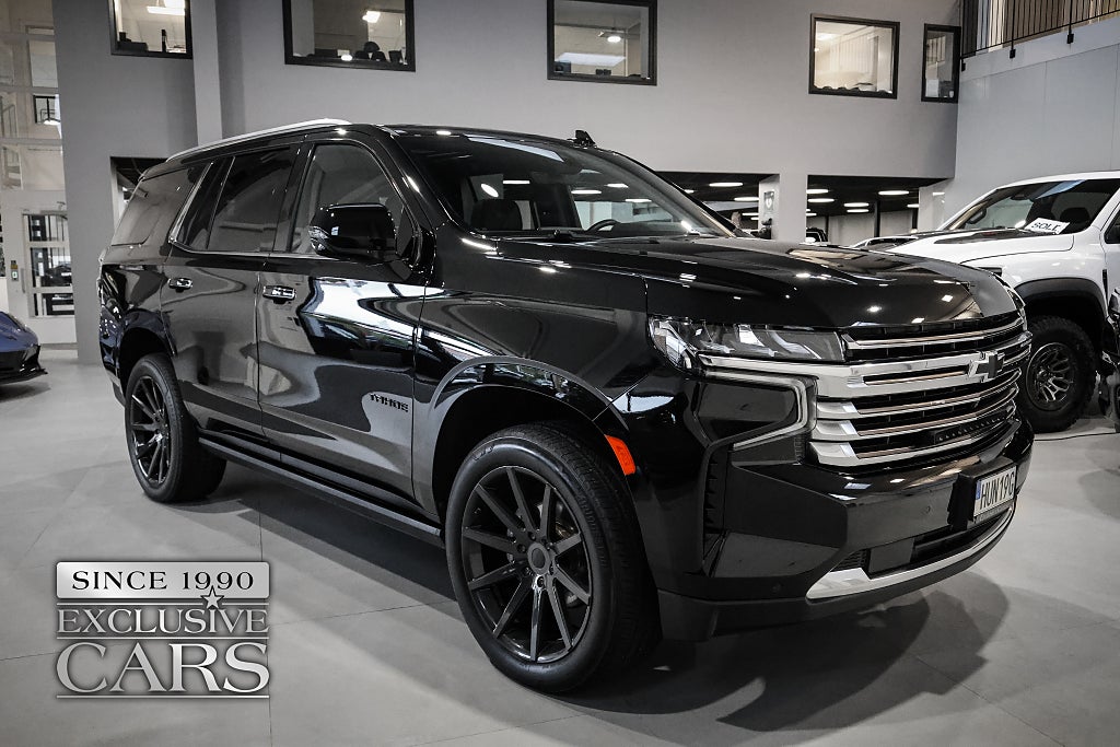 Chevrolet Tahoe High Country 6.2L V8 4WD 22tum Vinterhjul / Extraljus