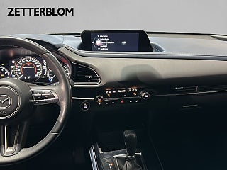 SUV Mazda CX-30 10 av 16