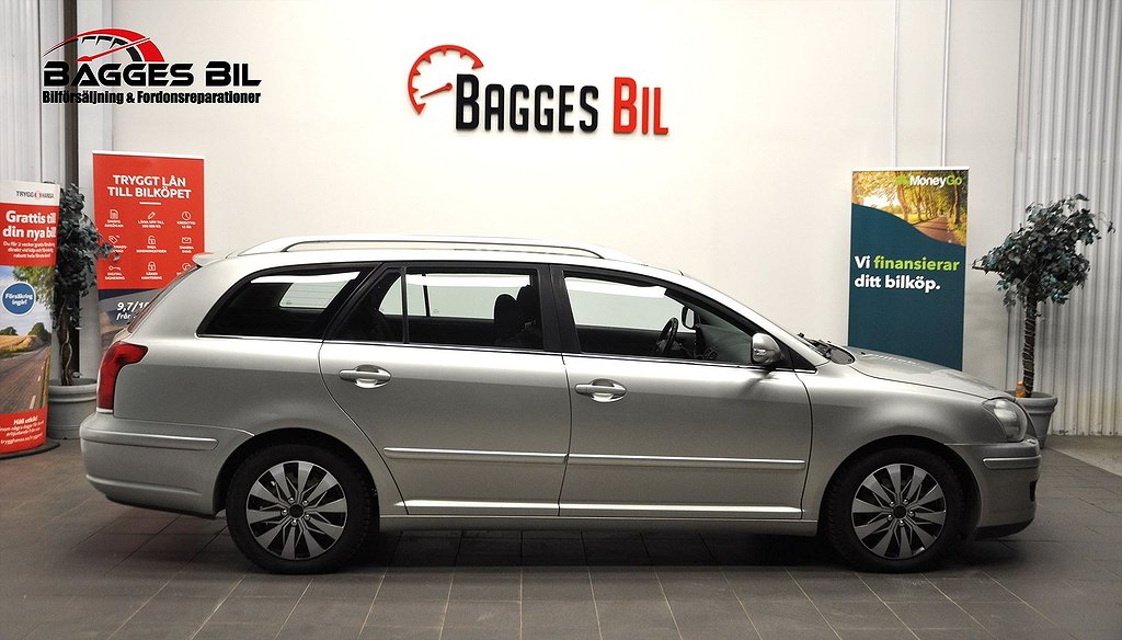 Toyota Avensis Kombi 1.8 VVT-i Manuell