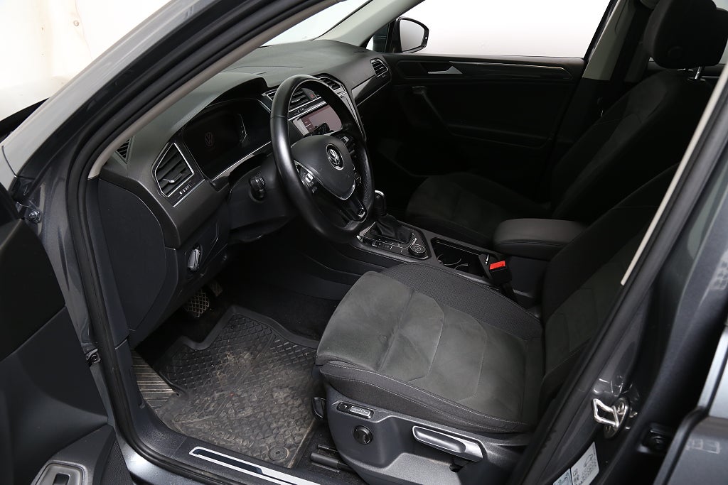 Volkswagen Tiguan Allspace 2,0 TDI 200hk 4M R-Line 7-sätes Värmare Drag 2021