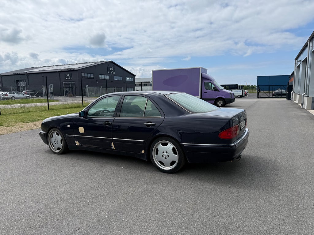 Mercedes-Benz E 50 AMG Automatisk, 5-trinn, 347hk, 1996