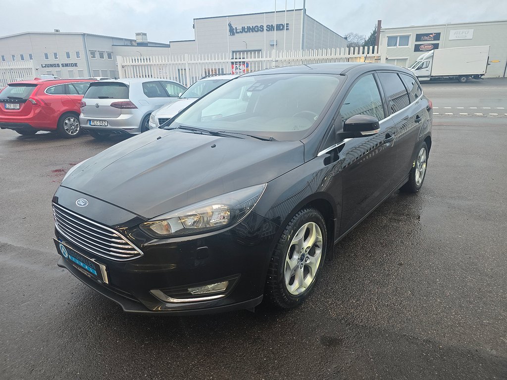 Ford Focus 1.0 EcoBoost Titanium 1 Års Garanti 0% RÄNTA 36Mån