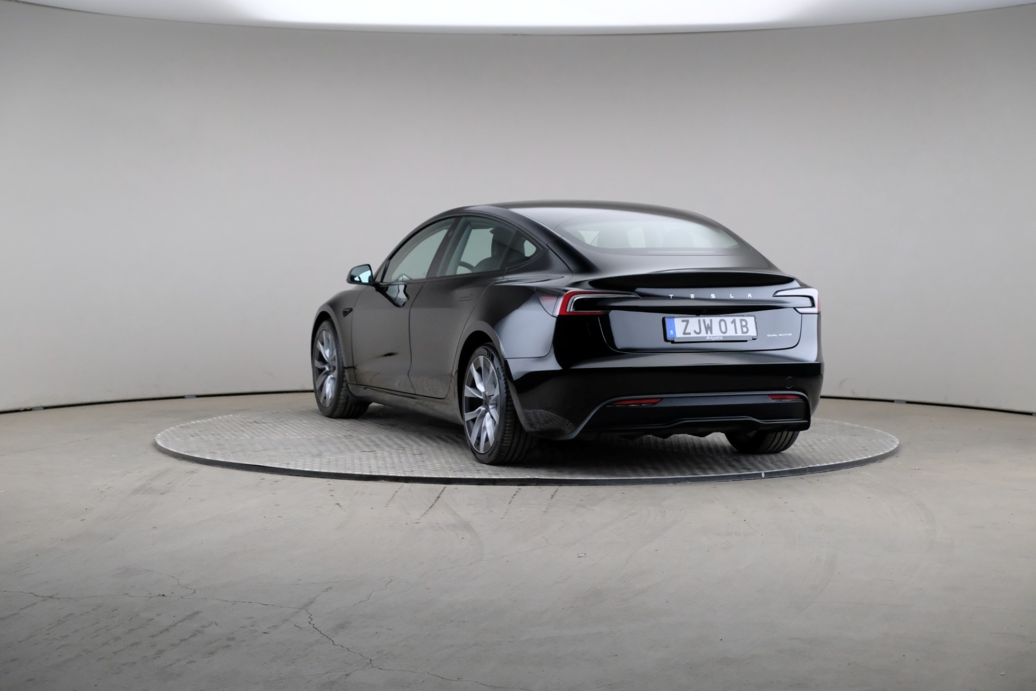 Tesla Model 3 Long Range AWD 498hk 2024, bild 2/10