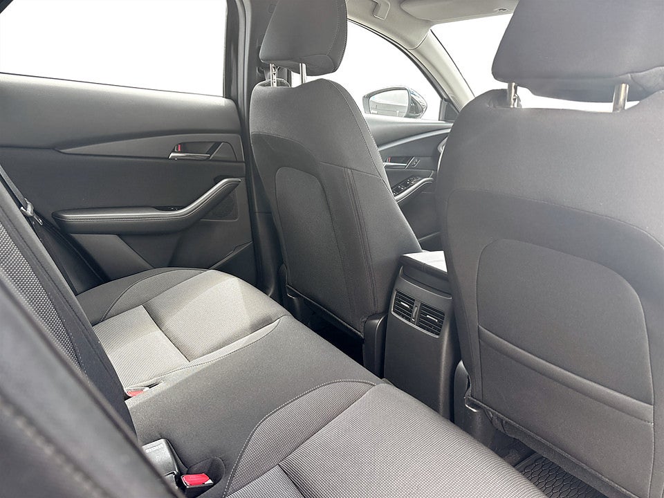 Bild på Mazda CX-30 Sky 2.0 e-SKYACTIV-G M 150hk Aut B-KAMERA NAVI