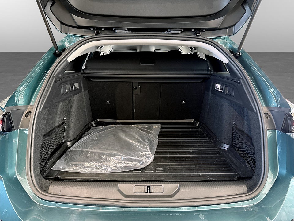 Bild på Peugeot 308 SW Allure Pack 1.2 PT 130hk Aut B-KAMERA CARPLAY