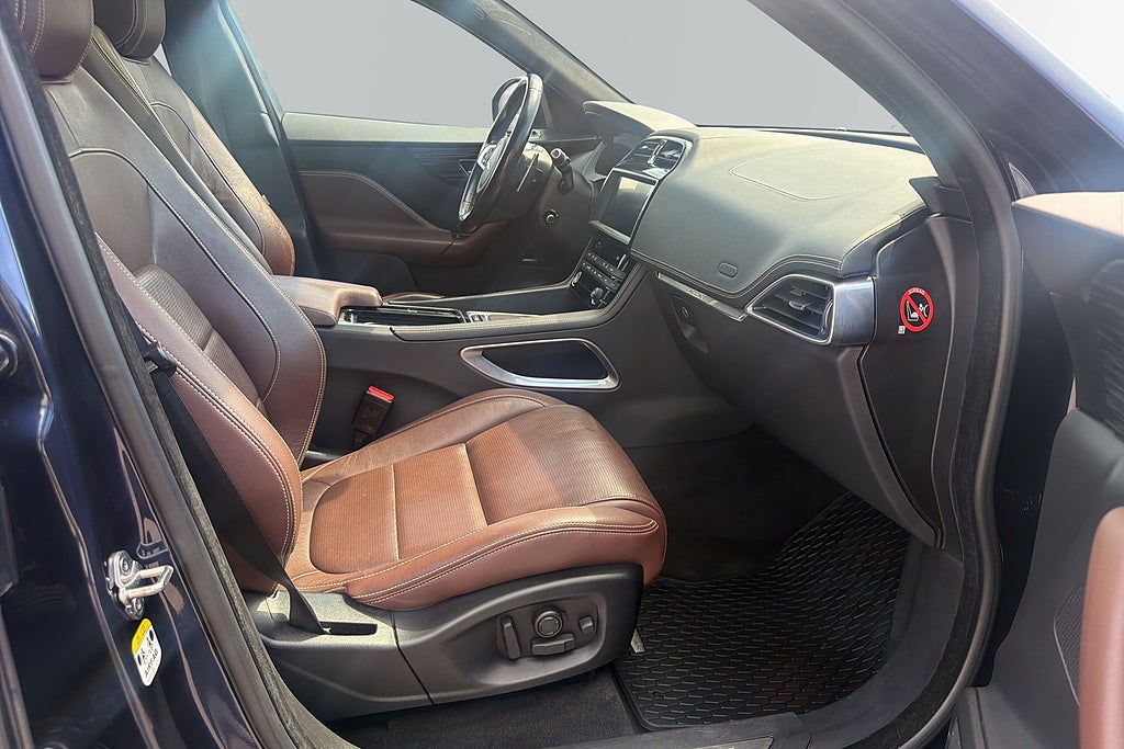 Jaguar F-Pace 2017