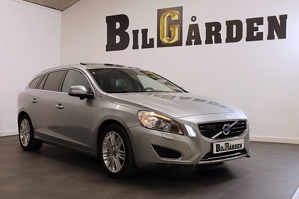 Volvo V60 D6 Plug-in Hybrid AWD Summum OBS SPEC / Taklucka 