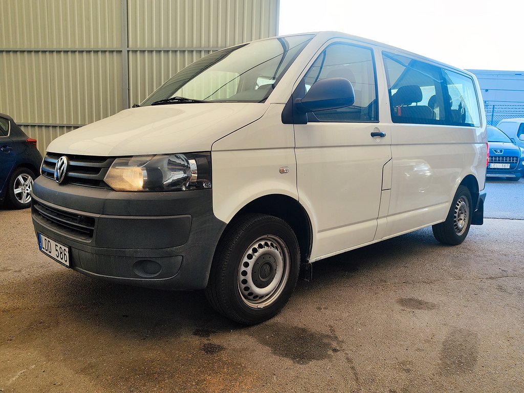 Volkswagen Caravelle 2.0 TDI 9-sits 102hk Nybes 1-Ägare