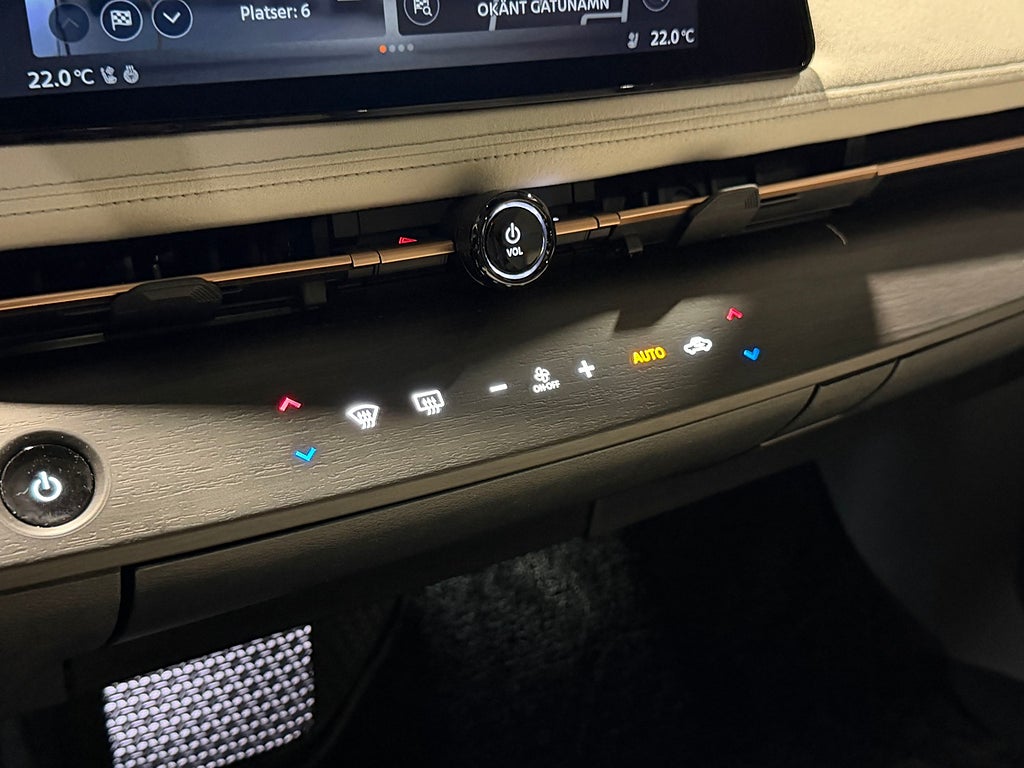 Nissan Ariya Evolve 87kwh 242hk | Drag | Pano | HUS | Kamera |