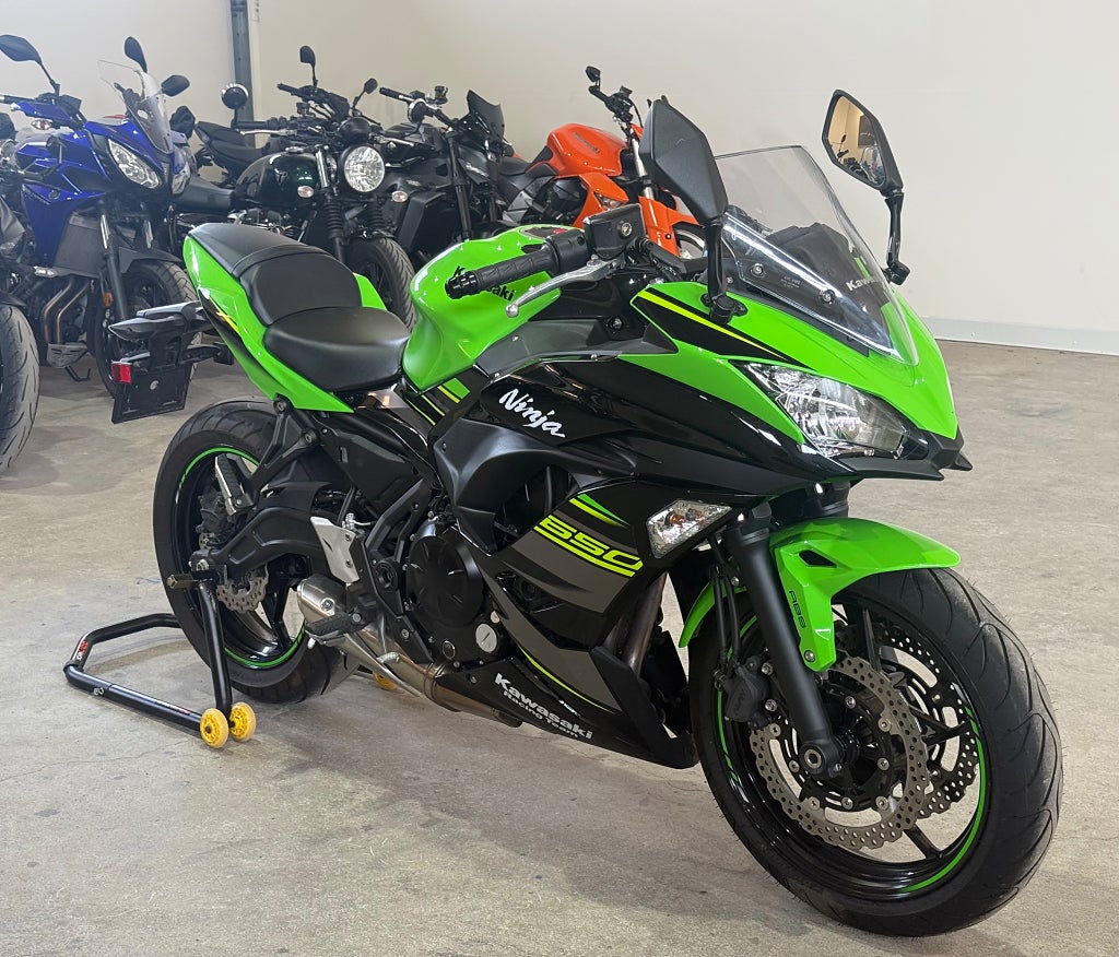 Kawasaki Ninja 650 super fin låga mil. 0kr insats räntekampanj 