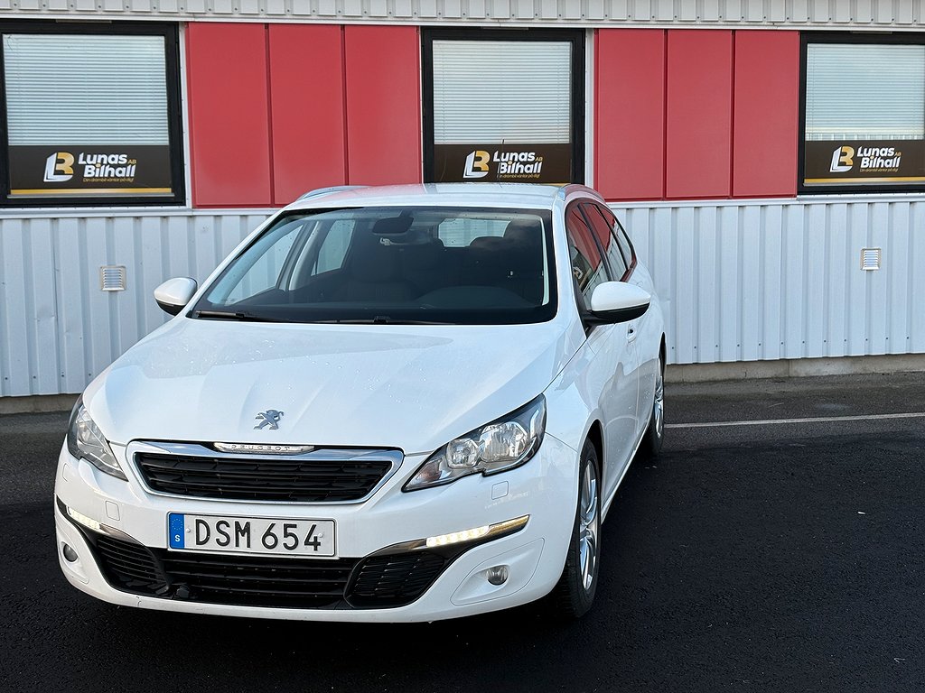 Peugeot 308 SW 1.2 e-THP Active Kamrem bytt Ny besiktad 