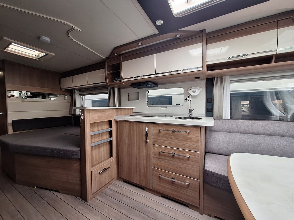 Knaus Scandinavian Selection 750 UFK Barnkammare