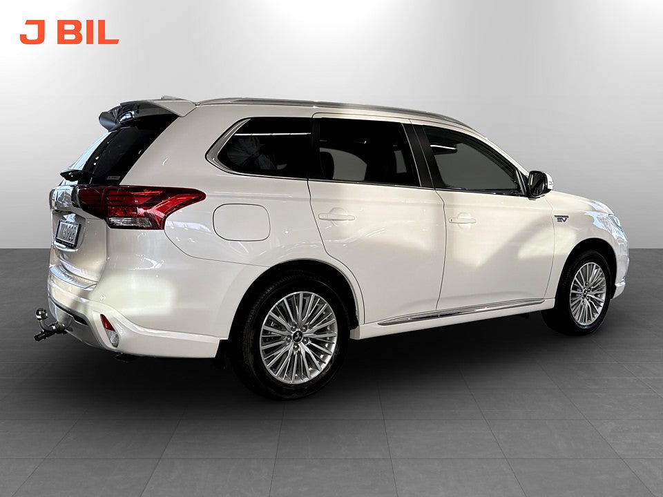 Bild på Mitsubishi Outlander Business PHEV 224hk Aut DRAG B-KAMERA