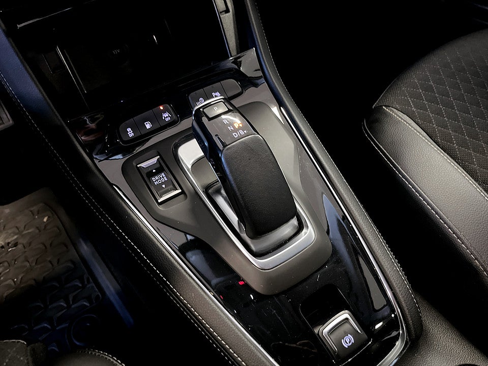 Bild på Opel Grandland Designline PHEV 300hk Aut AWD KAMPANJRÄNTA 3,99%