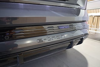SUV Audi q8-e-tron 12 av 31
