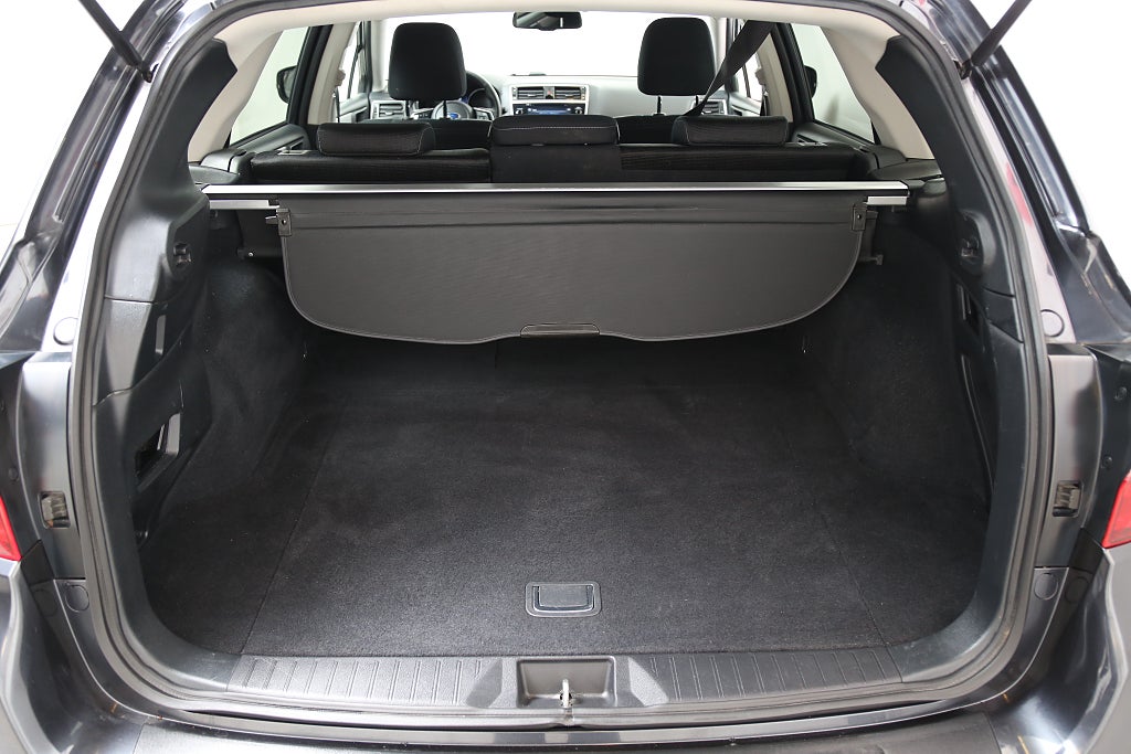 Subaru Outback 2,5i 175hk Active AWD Aut Motorv Dragkrok