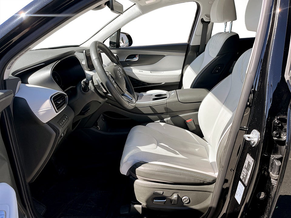 Bild på Hyundai Santa Fe PHEV Advanced 265hk Aut 4WD 7-SITS SKINNKLÄDSEL PANO