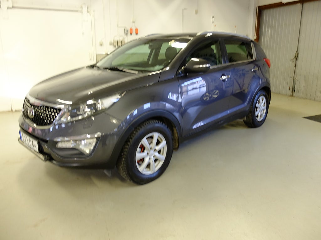 Kia Sportage 1.7 CRDi Special Edition Skinn Drag  S+V-Däck Glastak