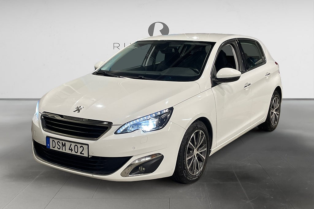 Peugeot 308 1.2 e-THP 110 HK ALLURE 11700MIL 0.39L/MIL KAMREM BYTT