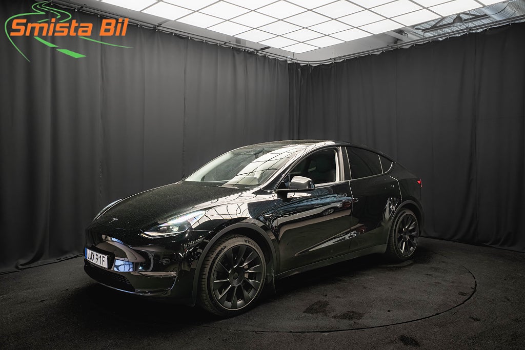 Tesla Model Y Long Range AWD DRAG 20'' ACC-BOST PANORAMA 1-ÄGARE MOMS