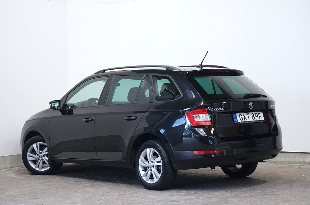 Skoda Fabia Kombi 1.0 TSI Dragkrok Carplay 95hk