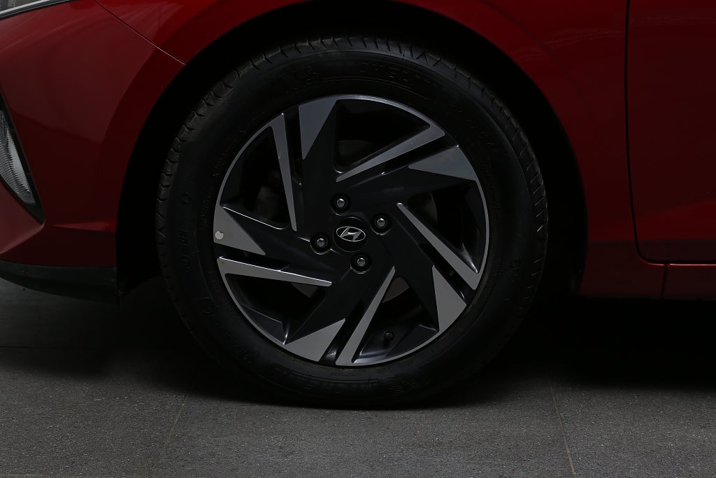 Hyundai i20 1,0 T-GDI iMT 100hk Essential CarPlay Kamera 2022