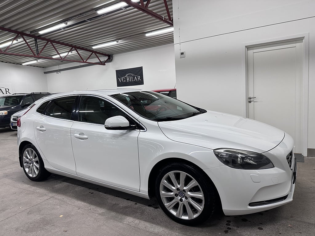 Volvo V40 D2 Summum 