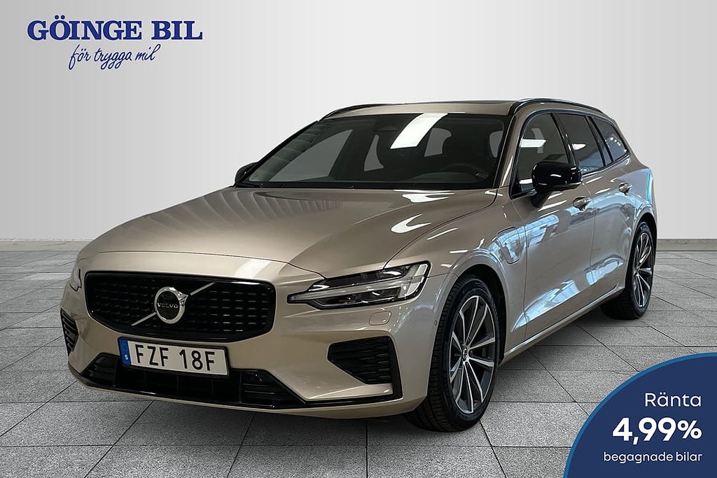 Volvo V60 Recharge T8 Plus Dark / Dragkrok/ Panorama/ 360...