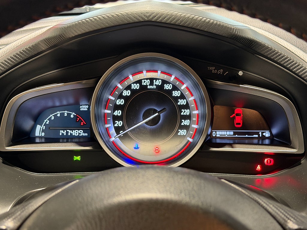 Mazda 3 Sport 2,0 SKYACTIV-G 120hk Vision Navi P-sensorer 2016