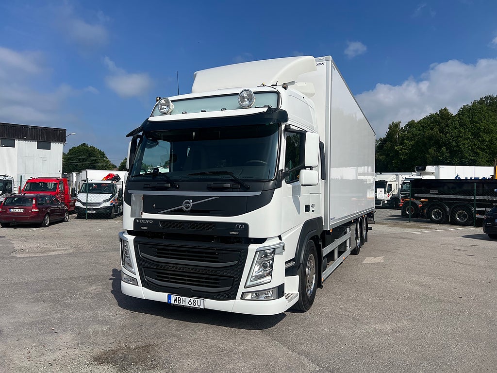 Volvo FM13 410 6x2 Skåpbil, *17 400 Mil*, Euro 6