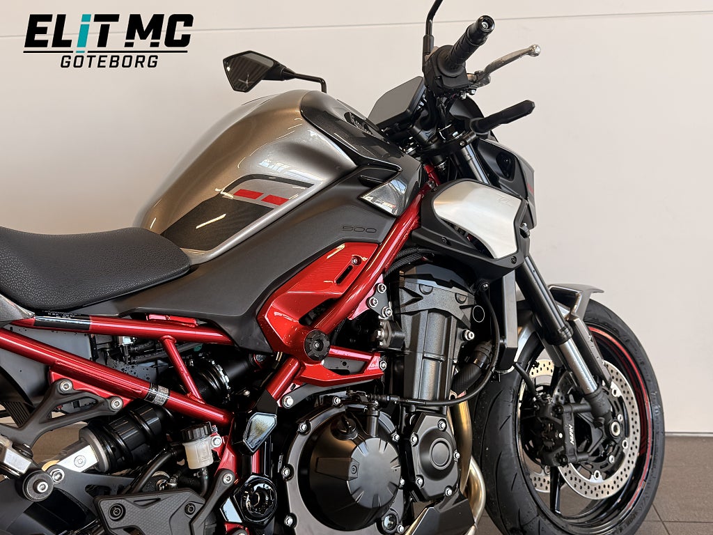 Kawasaki Z900 2025 - miniatyr 7