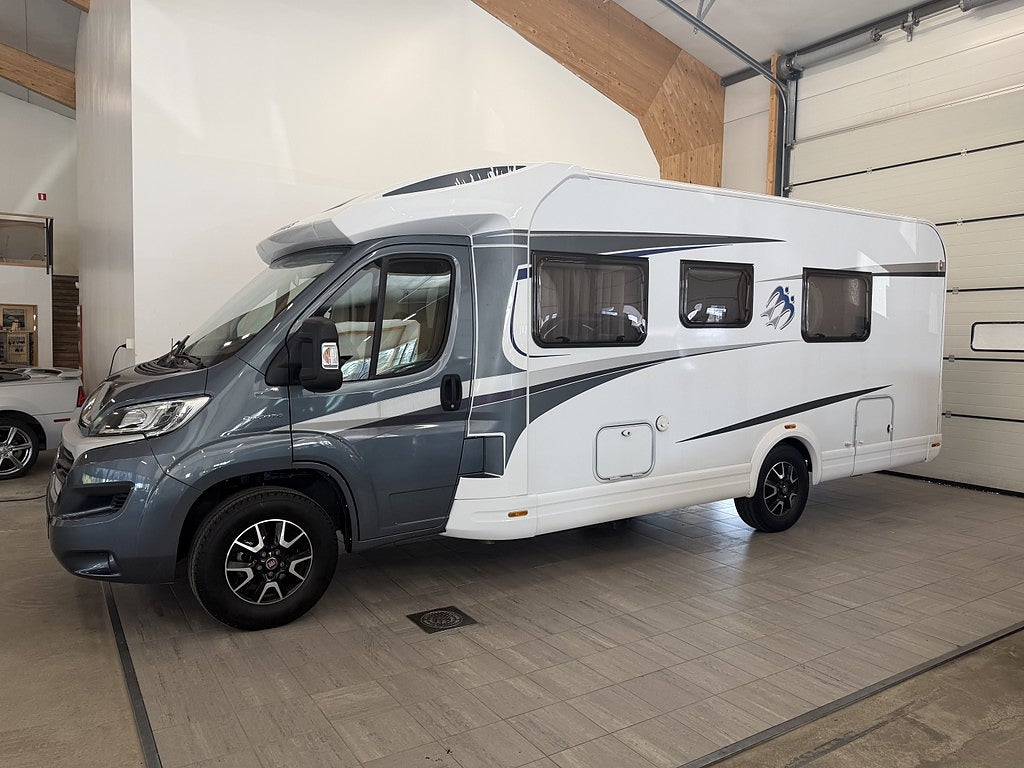 Knaus Sky 700 TI 1 ägare  