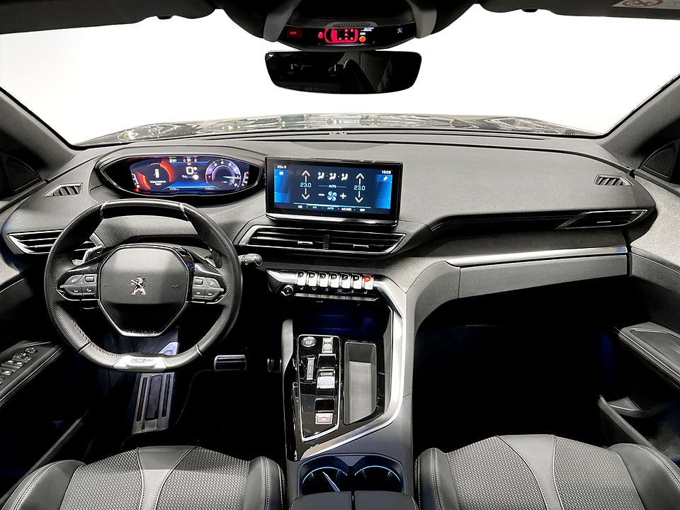 Bild på Peugeot 5008 GT 1.2 PT 130hk Aut 7-SITS B-KAMER CARPLAY