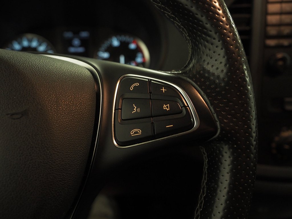 Mercedes-Benz Vito 114 Automat | Drag | D-värmare | Kamera 2016