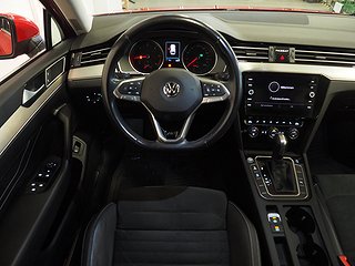 Kombi Volkswagen Passat 16 av 23