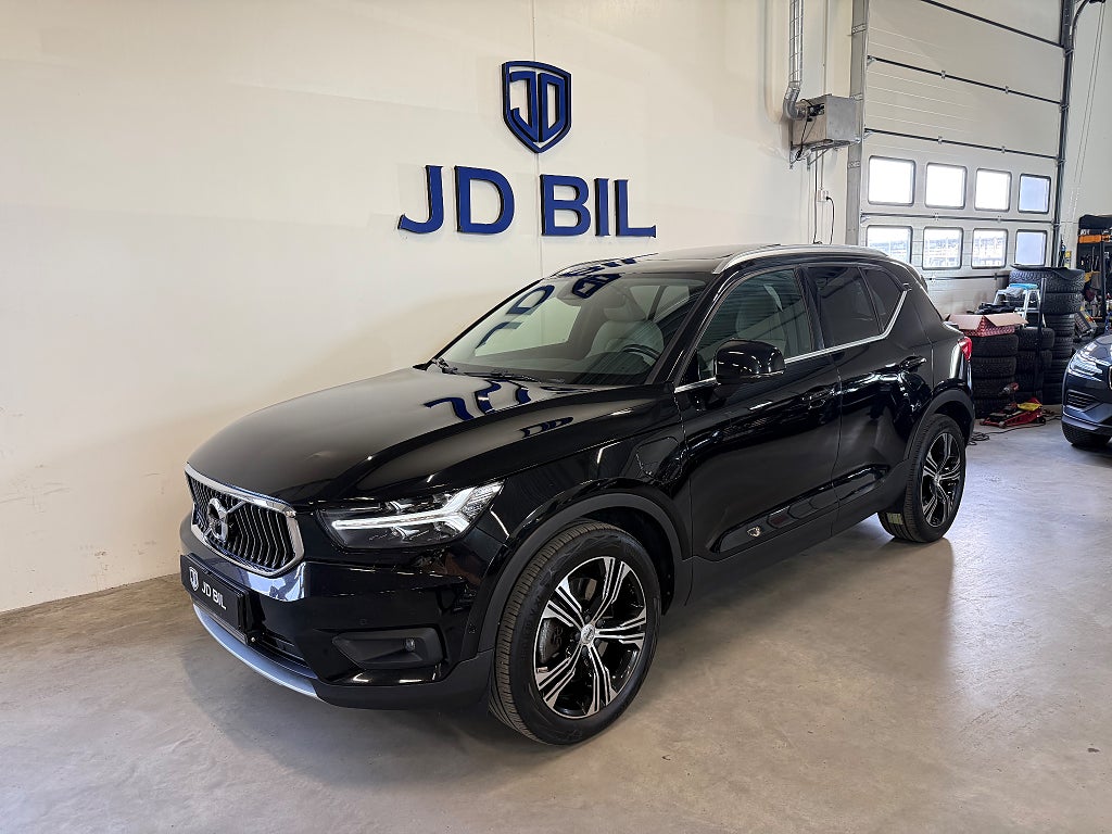 Volvo XC40 Recharge T5 Inscription Pano H/K 360Kam Drag  Orrefors 
