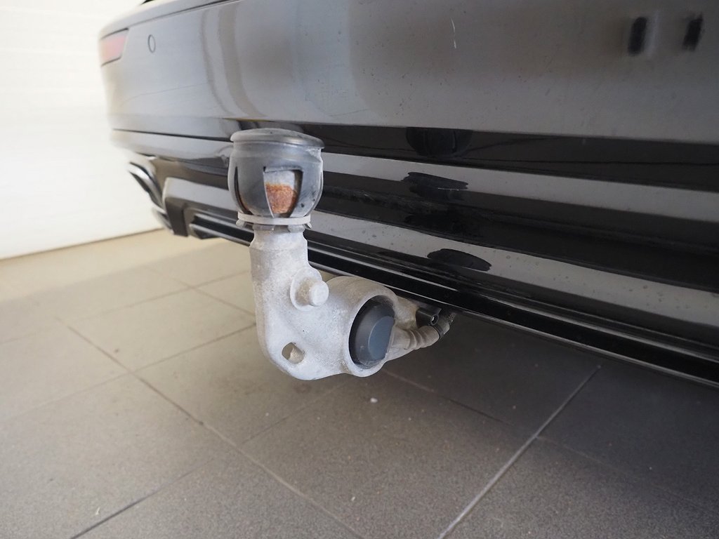 Volvo V60 T8 AWD 392hk Geartronic R-Design | Drag | Skinn | 2020