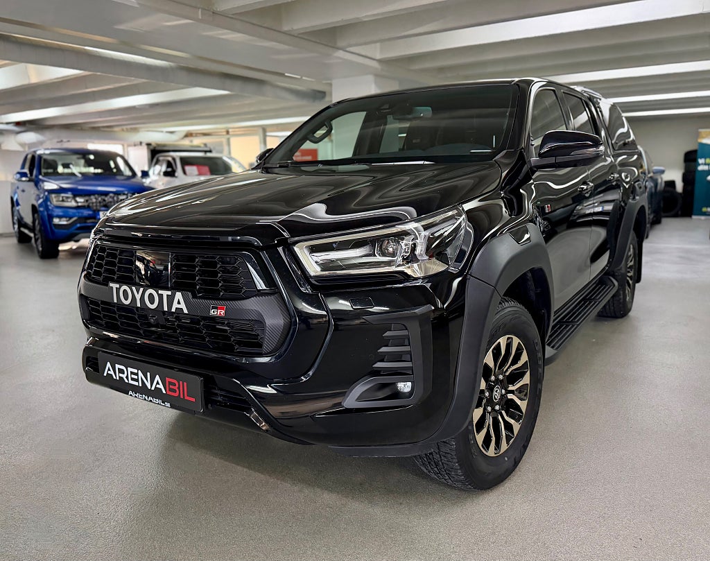 Toyota Hilux 2.8 4WD GR Sport Kåpa 360° Kamera Drag MOMS -24