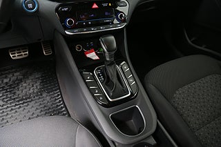 Halvkombi Hyundai IONIQ 25 av 27