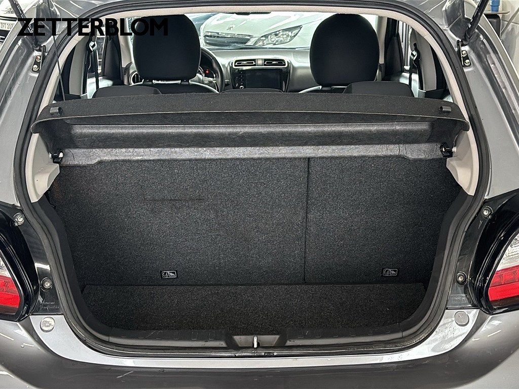 Halvkombi Mitsubishi Space Star 6 av 13
