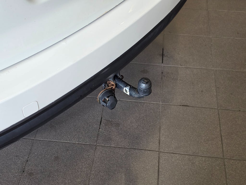 Subaru Forester 2.0 4WD / Drag / Motorvärmare / 3.45% ränta / Nyservad