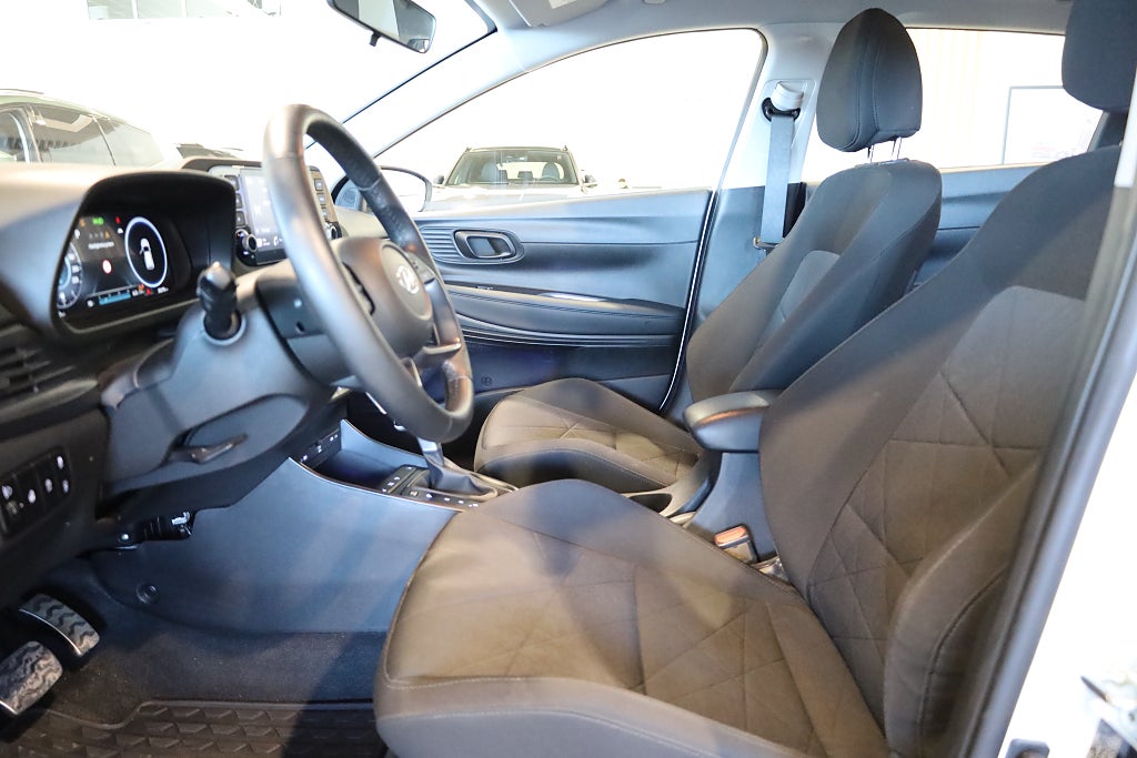 Hyundai Bayon 1.0 T-GDI AUT Essential Kamera CarPlay Rattvärme Leasba